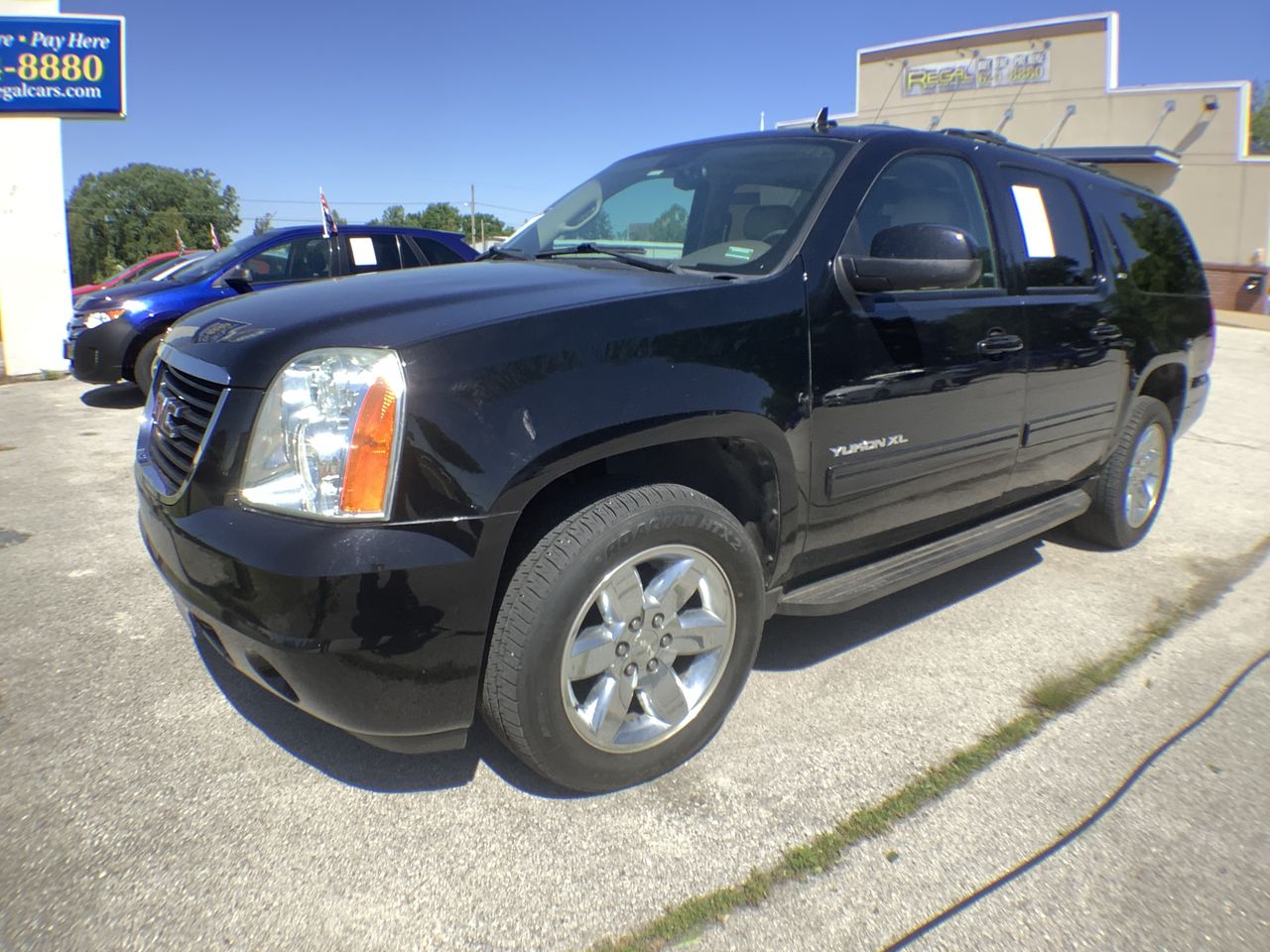 2013 GMC Yukon 4WD 1/2 Ton SLT (4SA)'s photo