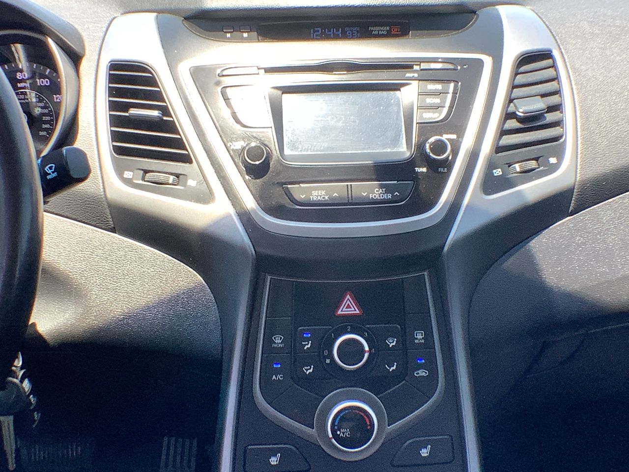 2015 Hyundai Elantra 1.8 Limited A/T PZEV's photo