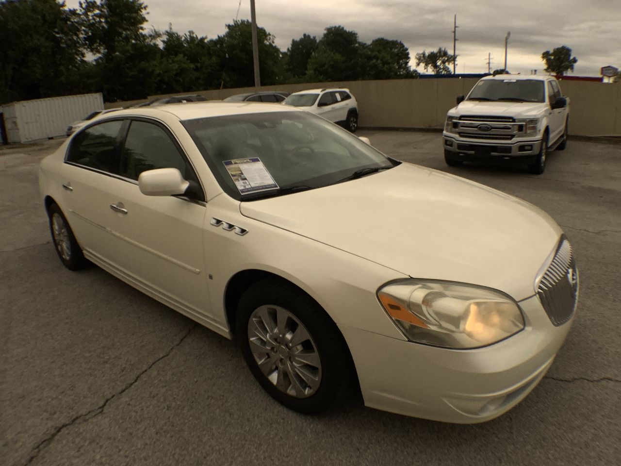 2010 Buick Lucerne CXL-2 Special Edition's photo