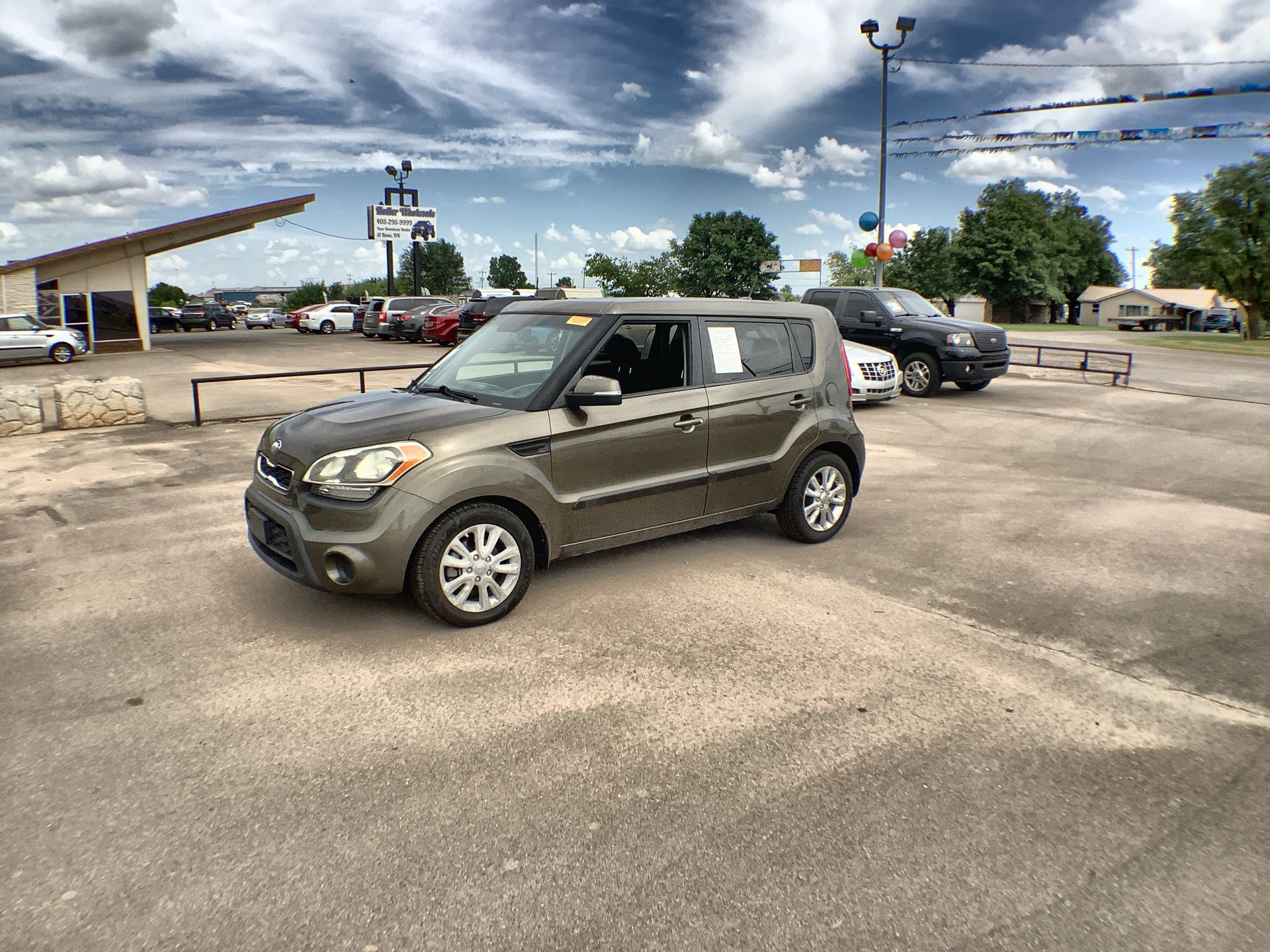 2013 Kia Soul 2.0L + AT 5-Door's photo